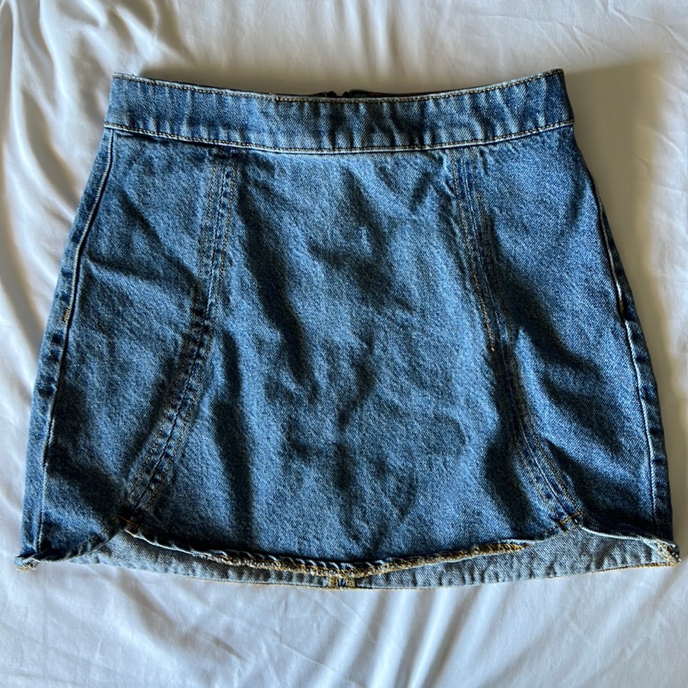 PACSUN • Medium Wash Denim Skirt Size 25